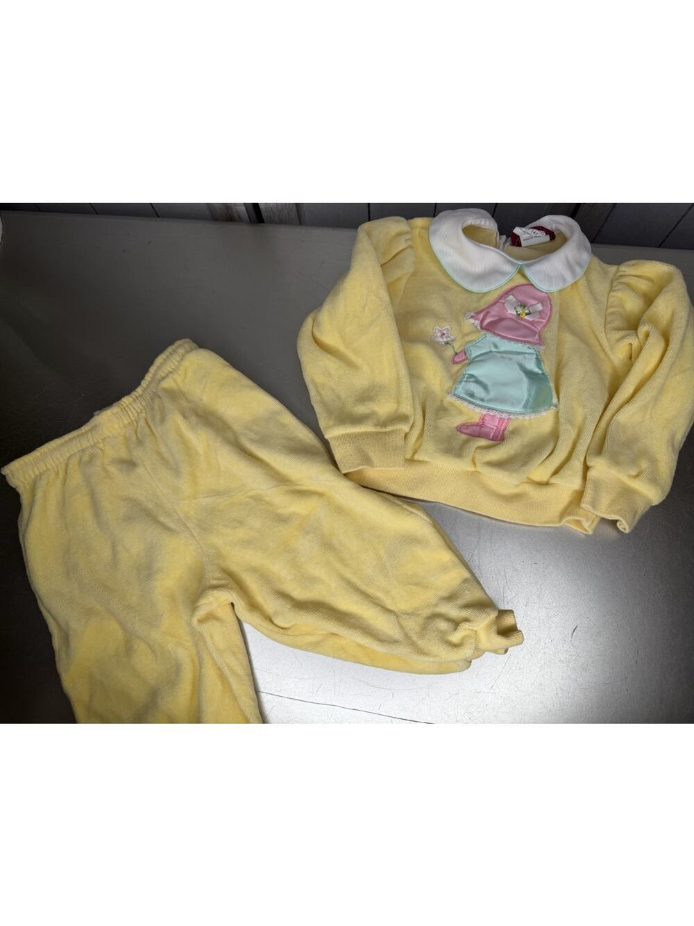 VTG HANDSTANDS Baby Set 18M Girl W/ Flowers Appliqué Sweatshirt Velour Pant